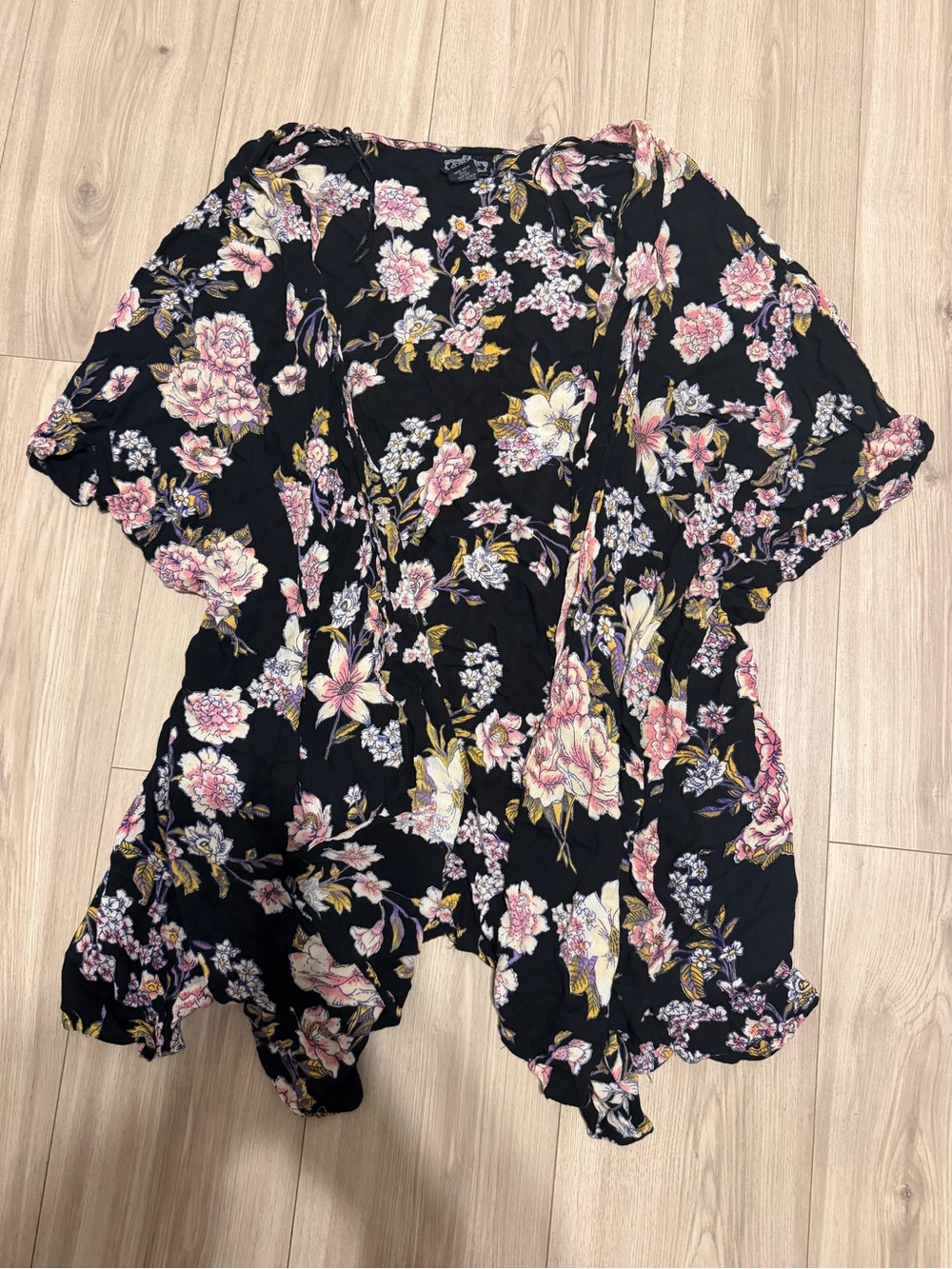 Black Floral Kimono